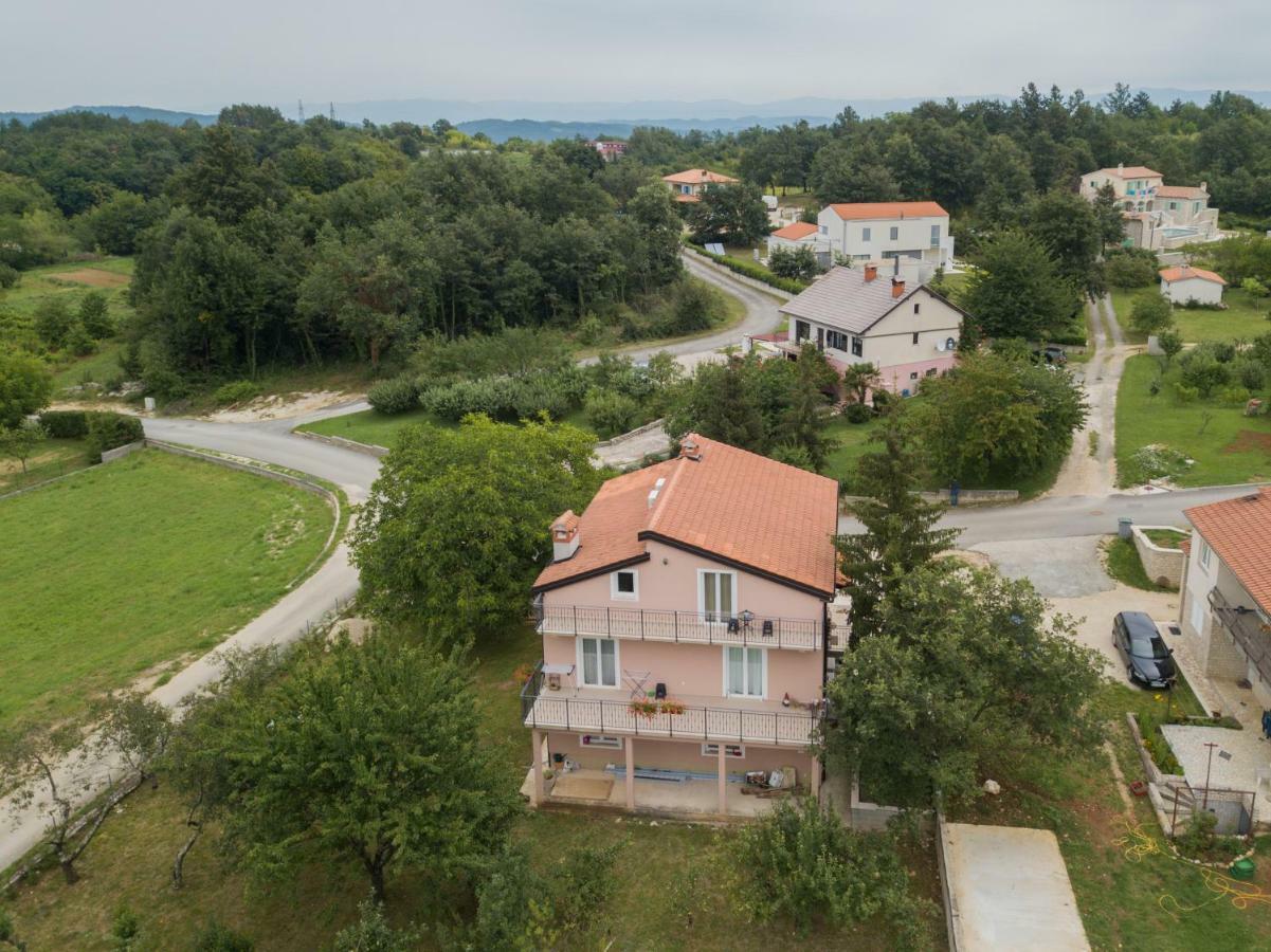 Middle Istra Lejlighed Pazin Eksteriør billede